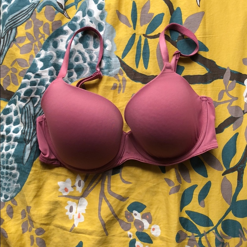Pink’s wear everywhere lightly lined bra
